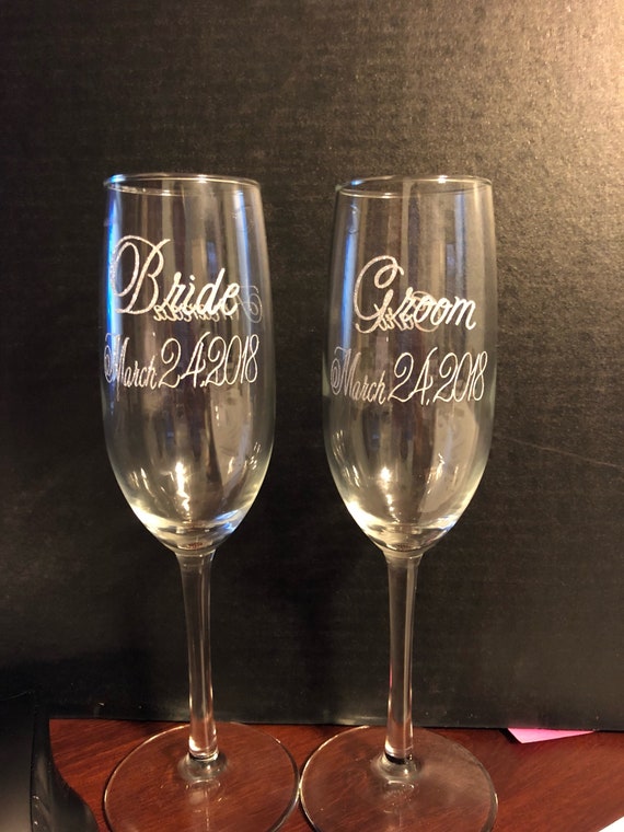 personalize wine glasses