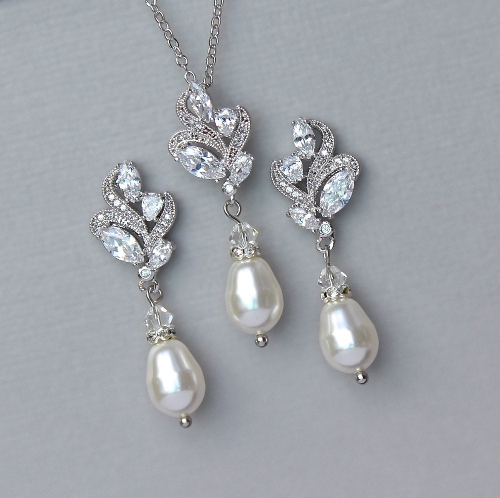 Bridal Jewelry Set Ivory Pearl Wedding Jewelry Set Pearl