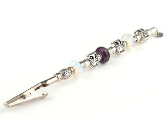 Bracelet helper tool, Bracelet buddy, Bracelet assistant, Bracelet fastener, Bracelet accessory, Bracelet holder, Helping hand, Bracelet aid