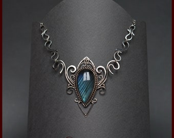 Blue Labradorite Necklace - Wire wrapped necklace - Metalwork handmade necklace - Wire wrapped jewelry - Gemstone jewelry - Silver jewelry