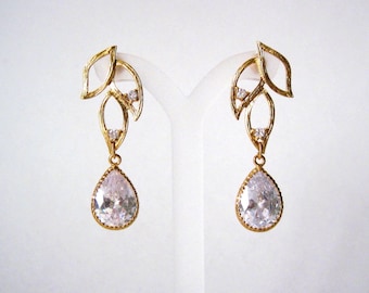 Gold and crystal earrings Great for brides or weddings
