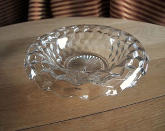 American Fostoria Large Serving / Centerpiece Bowl with Rolled Over Edge – Hard Find