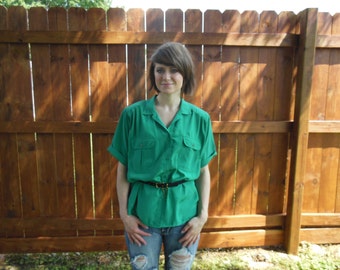 SALE! Vintage 1980's vibrant emerald green blouse by Lindsey Blake