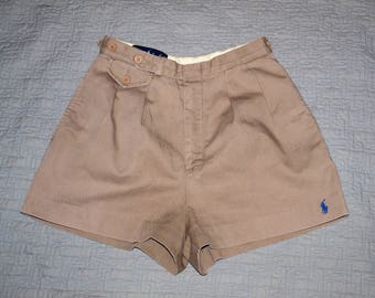 Ladies vintage high waisted Ralph Lauren shorts XS. Khaki with blue embroidered logo.