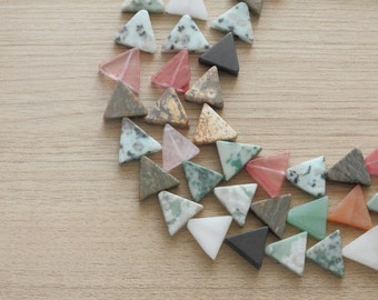 10 pcs of Triangle Mixed Natural Gemstone Beads - 16 mm