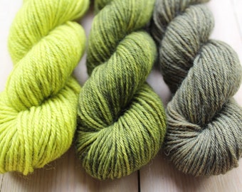 Mini skeins dyed hand - Fingering - Sw Merino and Nylon - 3 Minis 25/30 g-approximately 100 m per skein - Green