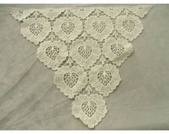 EMBROIDERED TRIANGLE INLAY