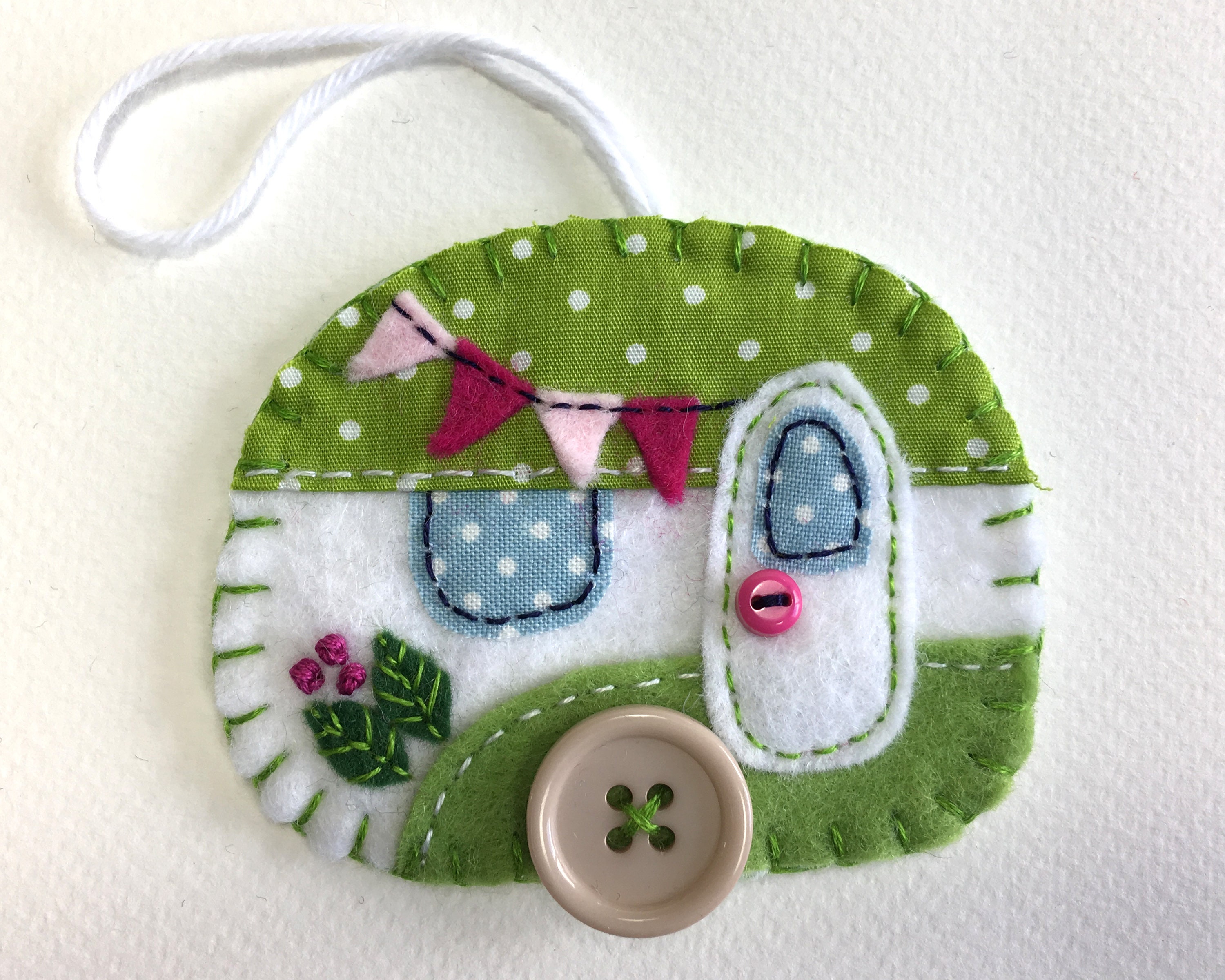 Caravan Christmas ornament Vintage trailer ornament Vintage