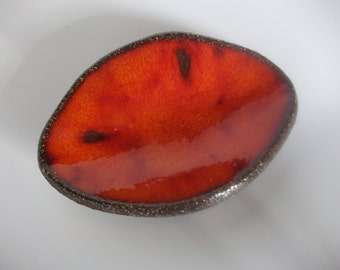 Small ceramic bowl, orange bowl, oval bowl, Ring Holder, Trinket Dish, Jewelry Holder, serving dish, tea bag holder, Appetizer plates.