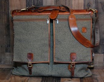 Vintage Tweed Leather Hartmann Garment Bag, vintage Hartmann luggage, Hartmann suitcase, leather and tweed luggage, good condition , clean