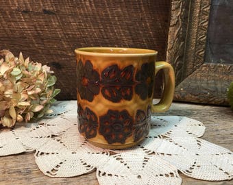 Brown Stoneware Mug/WP Made in England/Flowers/Glazed