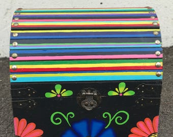 La Catrinita Crafts: Day of the Dead/ Dia de los Muertos Treasure Box