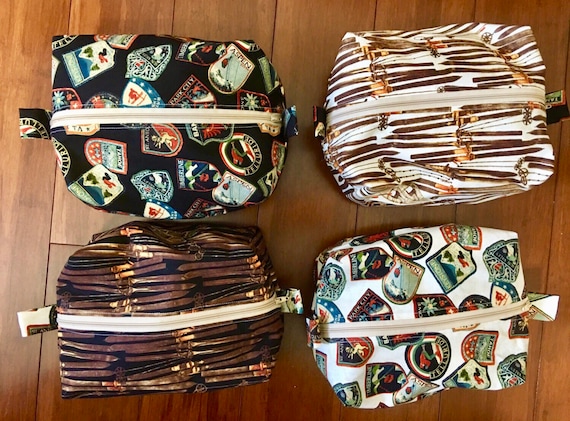 Ski themed travel / toiletry / cosmetic bags 4 x 6
