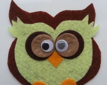 chouette /hibou en feutrine jaune et marron 80*80mm