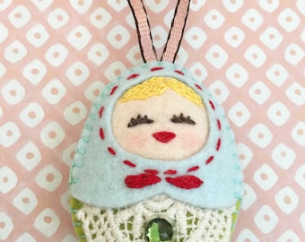 Felt Russian Doll, Christmas Ornament (Medium), Felt Doll Ornament, Felt Matryoshka, Felt Keychain, Felt Hanging Decoration, Christmas Gift