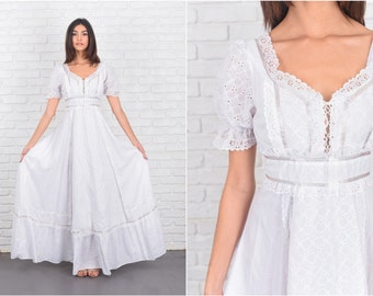 Vintage 70s White Boho Hippie Dress Lace Prairie Festival Puff Slv XS 7206 vintage dress 70s dress white dress boho dress hippie dress lace