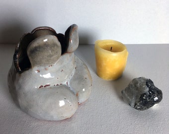 Fertility Goddess Planter in Howlite