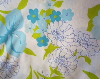 Vintage Retro 1970s White Blue & Green Floral Flower Pattern Double Flat Sheet (Bedroom Bed Bedding)