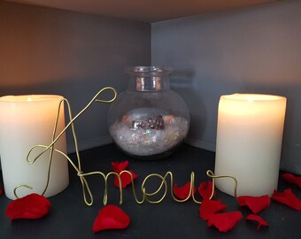 Amour au fil d'aluminium doré