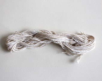 Undyed natural cotton threads for stitching