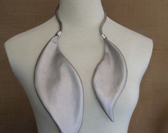 Silver Leaf Collar