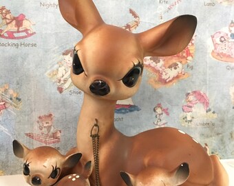 FREE WORLDWIDE SHIPPING Vintage Antique Doe and Fawn Deer Family Collectible Figurines