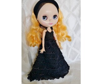 blythe doll, blythe dress, black dress.