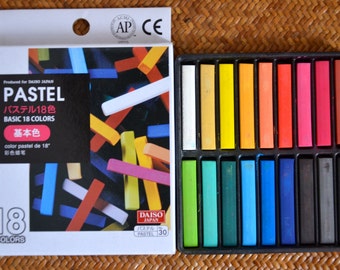 A set of 18 colours Chalk Pastel: Basic Colors