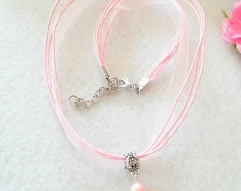 10 hats, Cow Girl Necklaces Party Favors. Fast shipping from USA. Perfect for a Cow or Boy Girl Party
