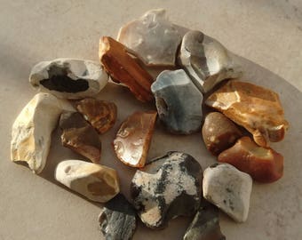 Raw Flint Stones, Sea Flint Stones, Beach Stones, Healing Stones, Spiritual Stones, Rocks and Minerals, Beachcombed Items, Home Decor