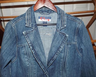 Vintage 1990s Jean Jacket Denim Jean Coat Size 14/16 Women Fashion Denim Jean Jacket