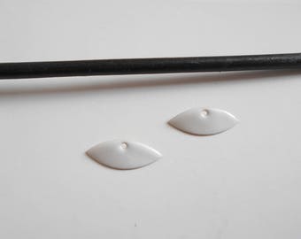 x 2 sequins white 23 x 9 mm