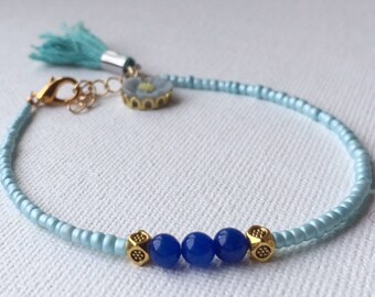 holiday bracelet, friendship bracelet, romantic bracelet, seed bead bracelet, pale blue bracelet, lapis lazuli bracelet