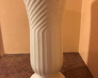 Mid-Century 1950s Red Wing Pottery M-1526 Ivory Cylinder on Base Vase designed by Charles Murphy