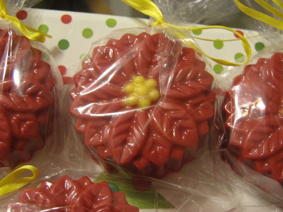 Poinsetta chocolate covered sandwich cookie party favors