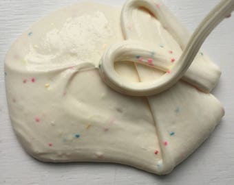 Funfetti cake batter! Scented 8oz