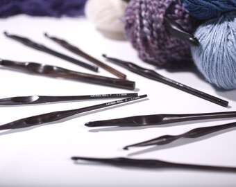 Laurel Hill Ebony Crochet Hook