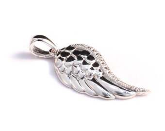small Angel Wings pendant in 925 sterling silver