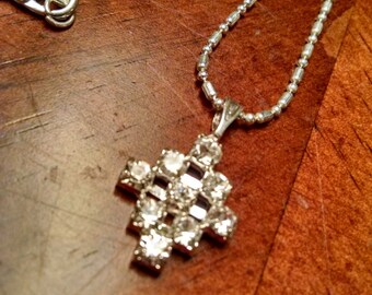 Rhinestone Pendant Necklace,Gifts Under 20.00,Gift for Her,Accessories,Vintage Pendant Necklaces, Pendant Necklace, Jewelry, Chain Necklace,