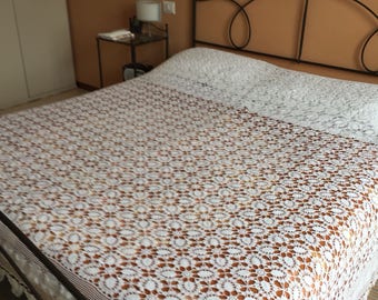 VINTAGE Double bedspread