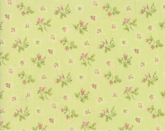Caroline - Rosebuds Lt Green 1865314 - 1/2yd