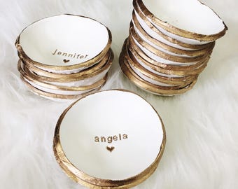 Personalized Ring Dish / Jewelry Dish / Bridesmaids Gift / Wedding Gift / Engagement Gift / Gift for Her / Gift for Mom / Personalized Ring