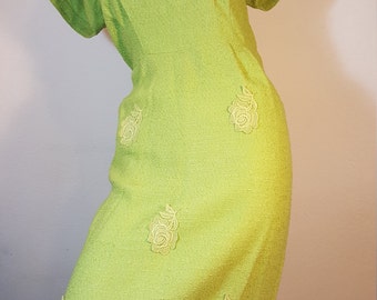 FREE SHIPPING 1950 Wiggle Hourglass Dress