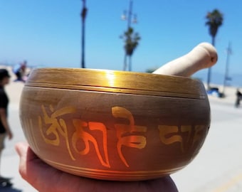 Singing bowl 7 inch. Made in India.