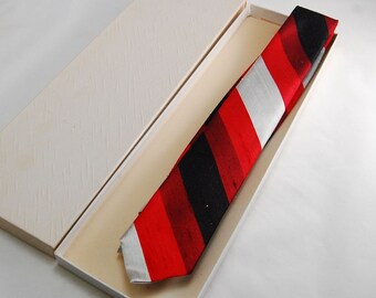 1960s Narrow Silk Beau Brummel Necktie with fine Red, Burgundy, White, and Black Stripes