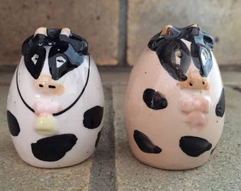 Adorable Cow Salt and Pepper Shakers