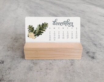 2018 Mini Desk Calendar with Wood Stand, Monthly Calendar, stocking stuffer, illustrated flowers, floral, laurels
