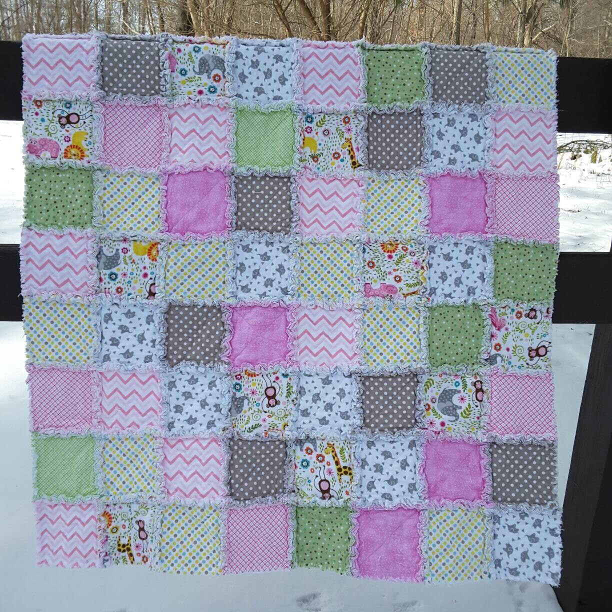 Rag Quilt for little girl. Elephants. Flannel reversible zoo
