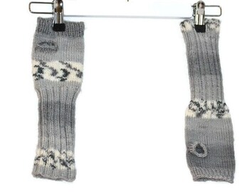 Grey/multicolored armwarmers