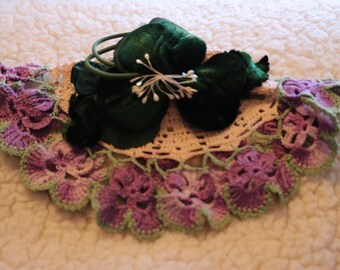 Upcycled doily hairclip
